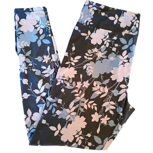 LuLaRoe Blue Floral Buttery Soft Leggings Tall And Curvy TC - Picture 1 of 3